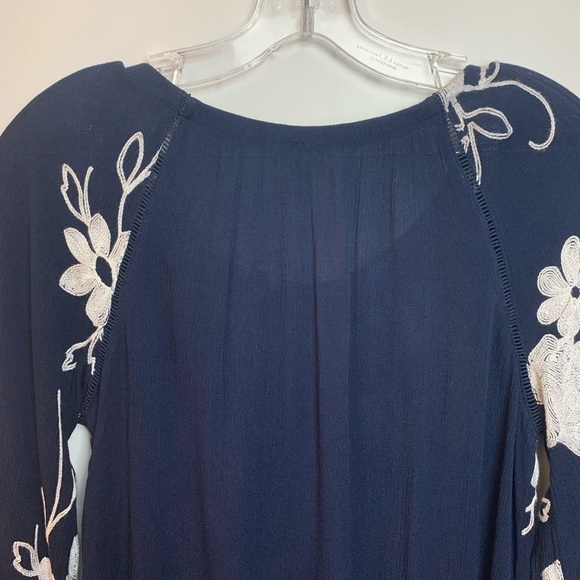 Forgotten Grace Floral Embroidered Peplum Top Sm - Picture 9 of 14